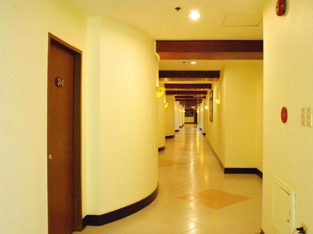 Country Village Hotel Cagayan de Oro Bagian luar foto