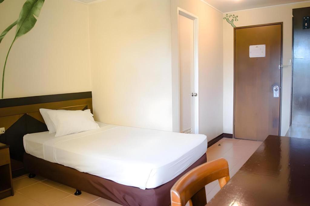 Country Village Hotel Cagayan de Oro Bagian luar foto