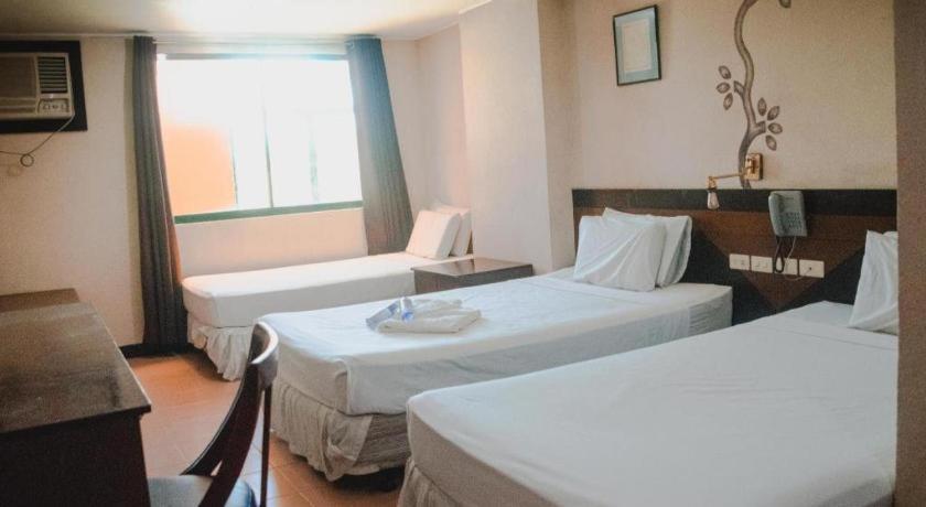 Country Village Hotel Cagayan de Oro Bagian luar foto