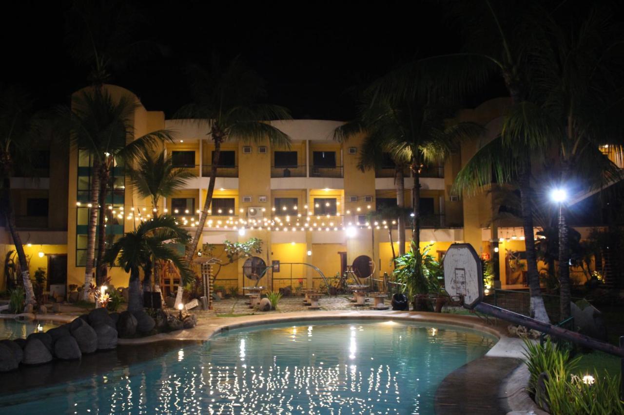 Country Village Hotel Cagayan de Oro Bagian luar foto