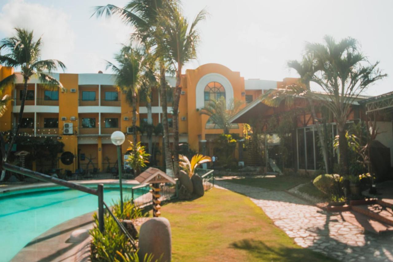 Country Village Hotel Cagayan de Oro Bagian luar foto