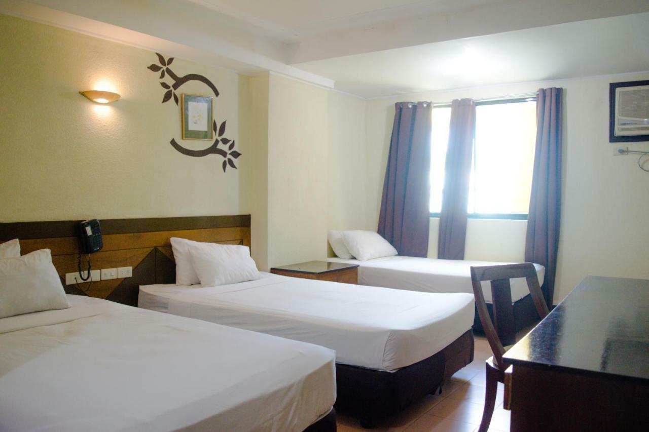 Country Village Hotel Cagayan de Oro Bagian luar foto